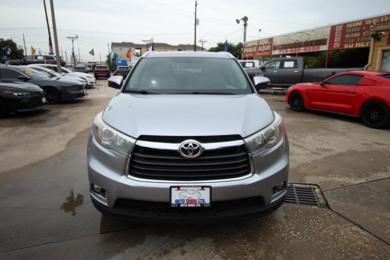 Toyota Highlander Limited FWD V6 2015
