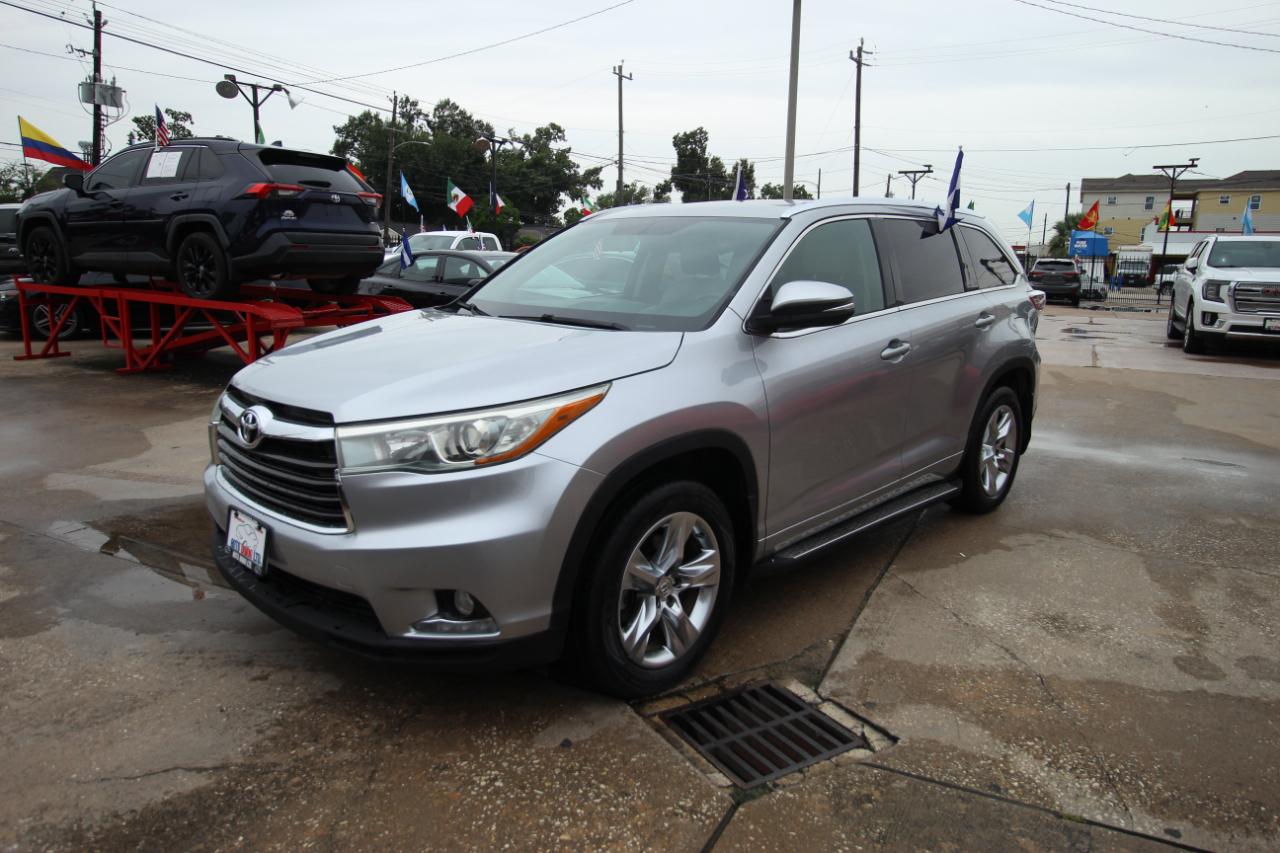 Toyota Highlander Limited FWD V6 2015