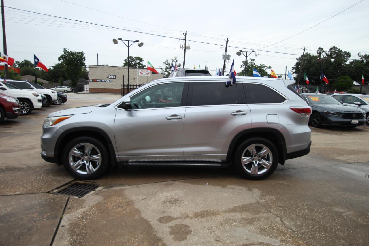 Toyota Highlander Limited FWD V6 2015