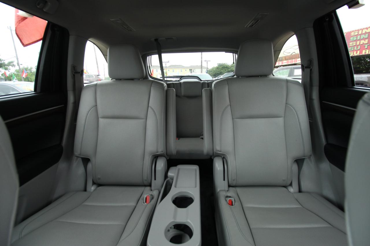 Toyota Highlander Limited FWD V6 2015