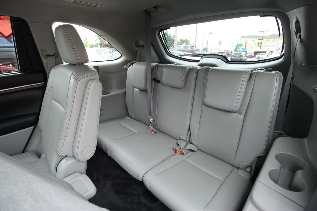 Toyota Highlander Limited FWD V6 2015