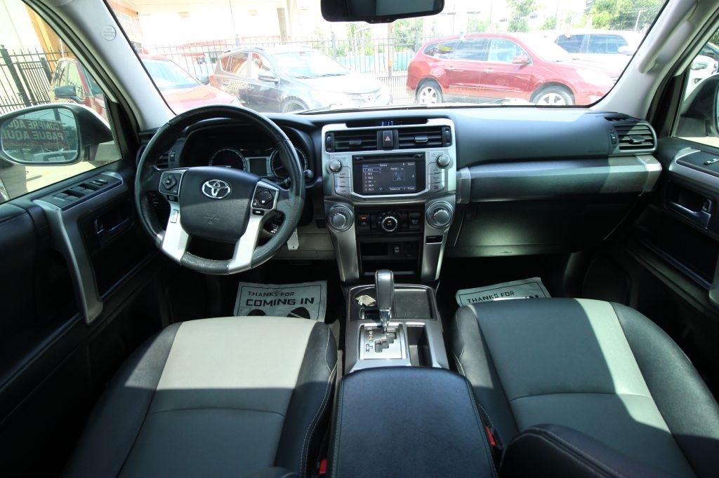 Toyota 4Runner SR5 2WD 2018
