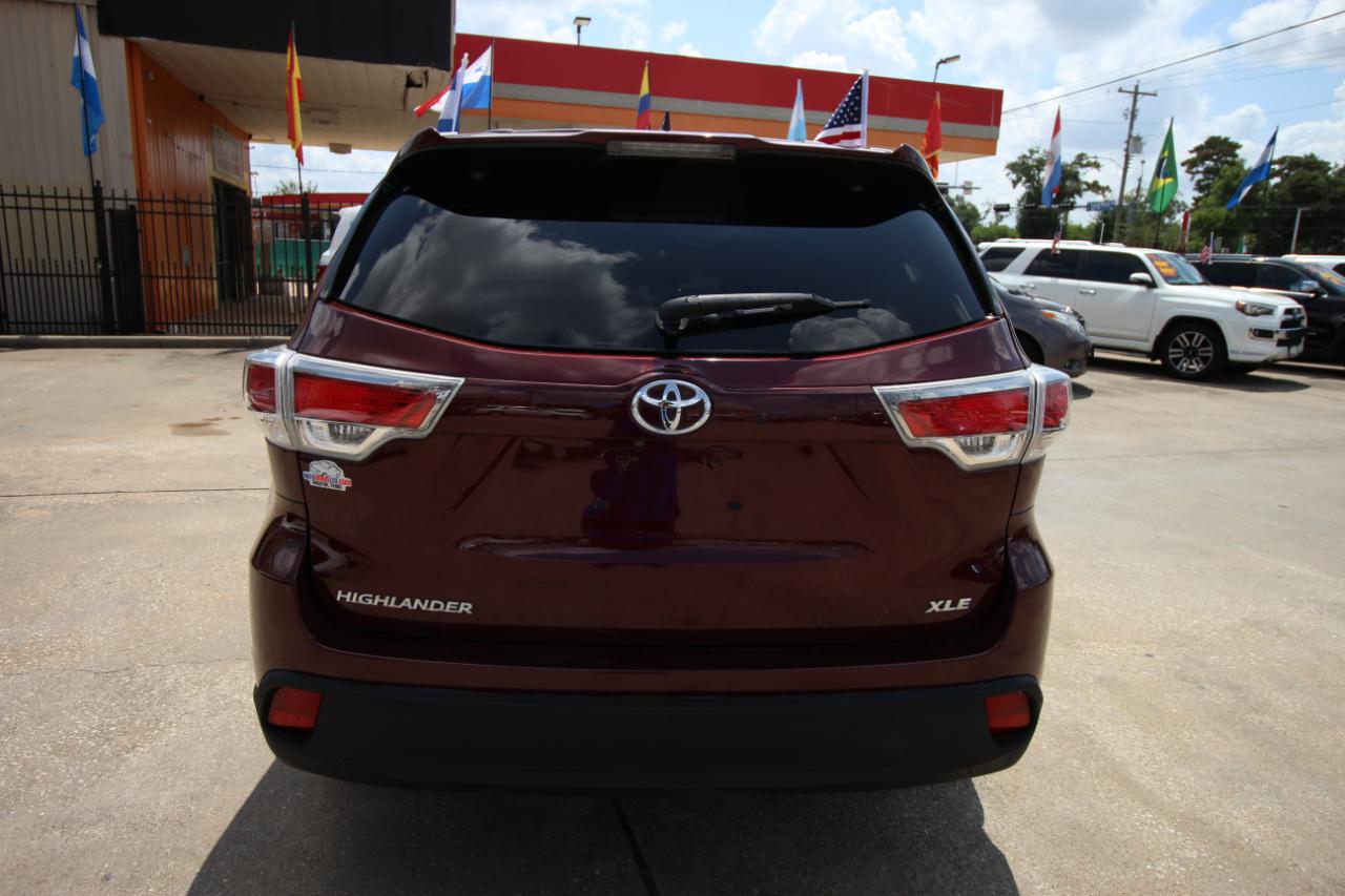 Toyota Highlander XLE FWD V6 2015