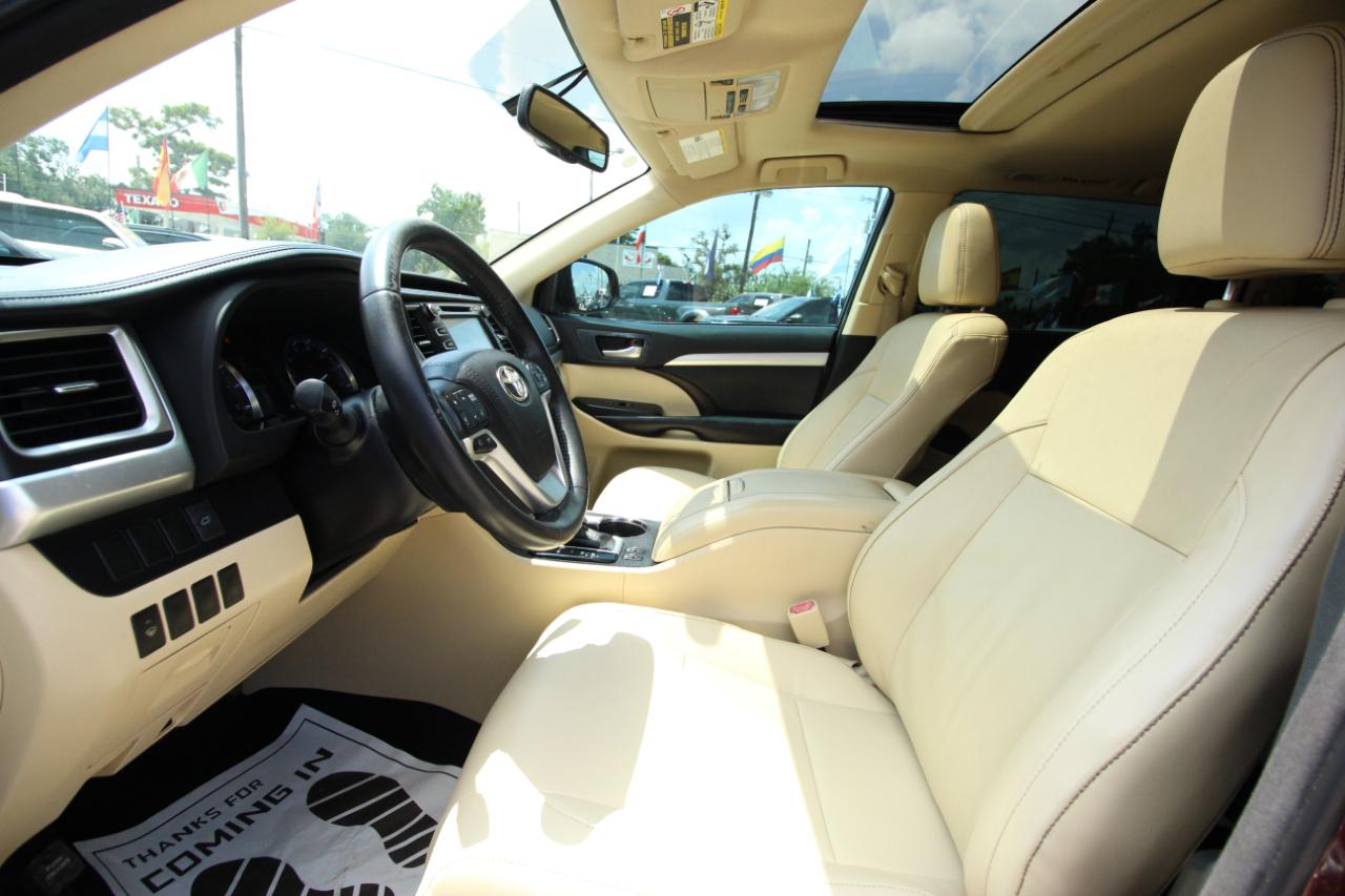 Toyota Highlander XLE FWD V6 2015