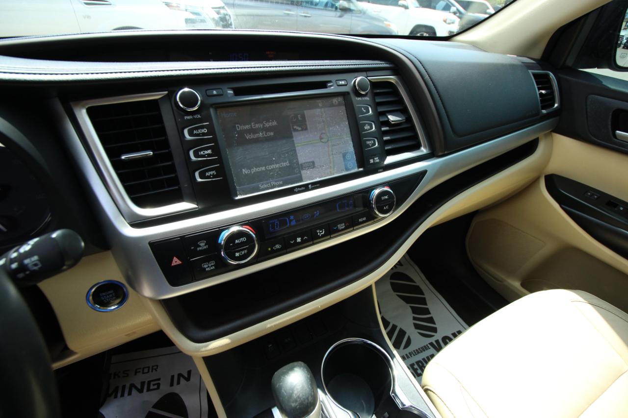 Toyota Highlander XLE FWD V6 2015