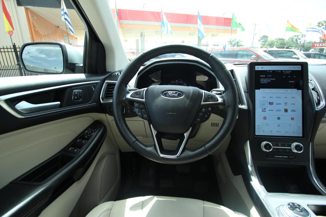 Ford Edge Titanium AWD 2022