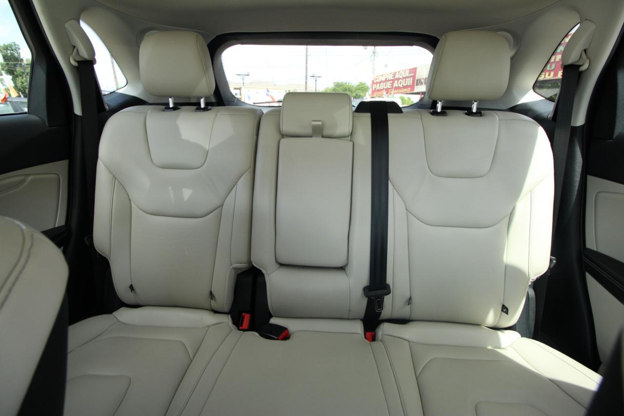Ford Edge Titanium AWD 2022
