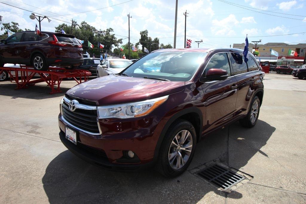Toyota Highlander XLE FWD V6 2015