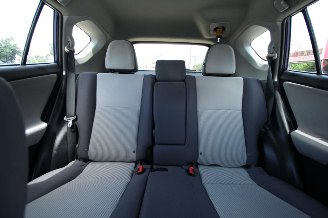 Toyota RAV4 XLE FWD 2014