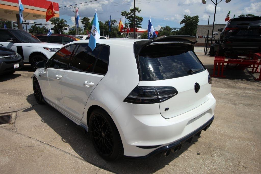 Volkswagen Golf R Base 2016