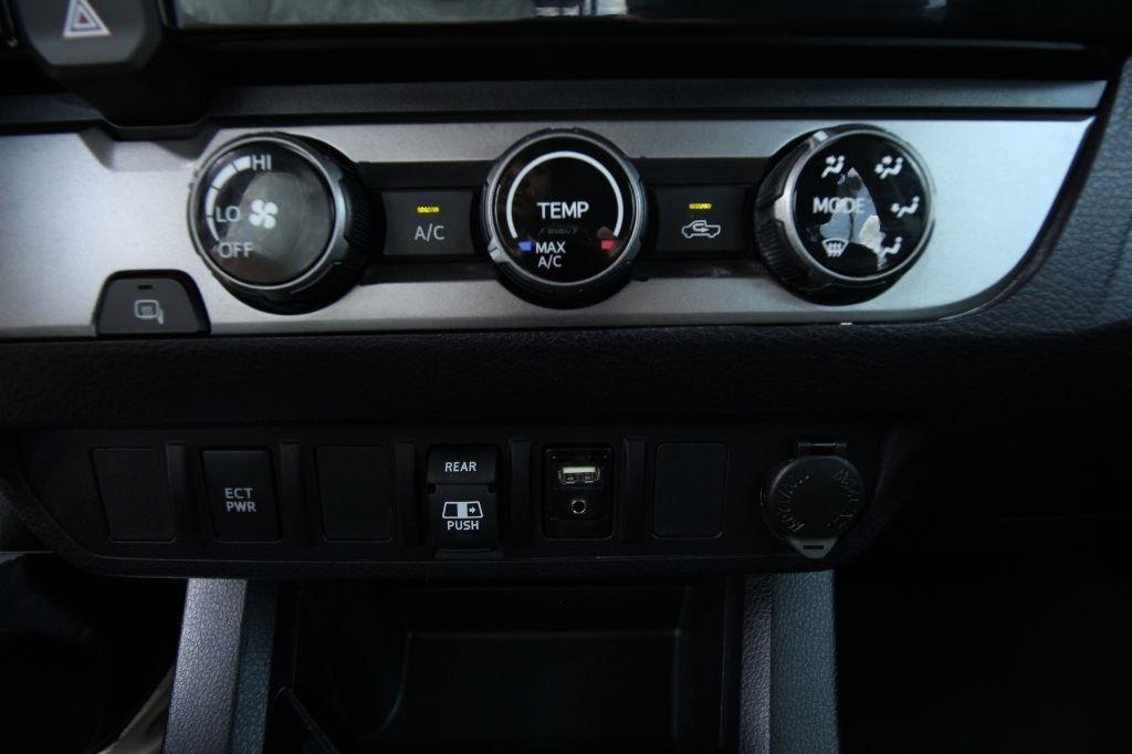 Toyota Tacoma SR5 Double Cab Long Bed V6 6AT 2WD 2018