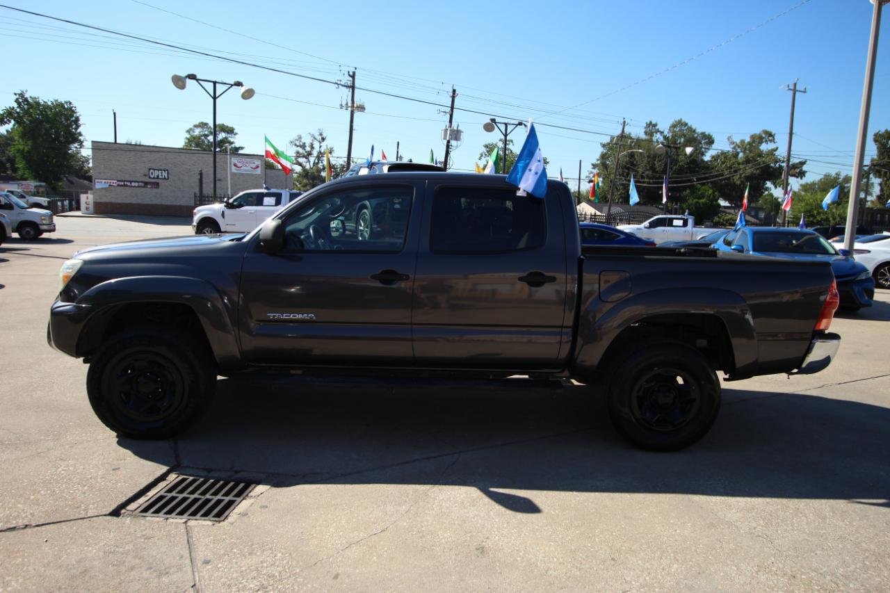 Toyota Tacoma PreRunner Double Cab V6 5AT 2WD 2015
