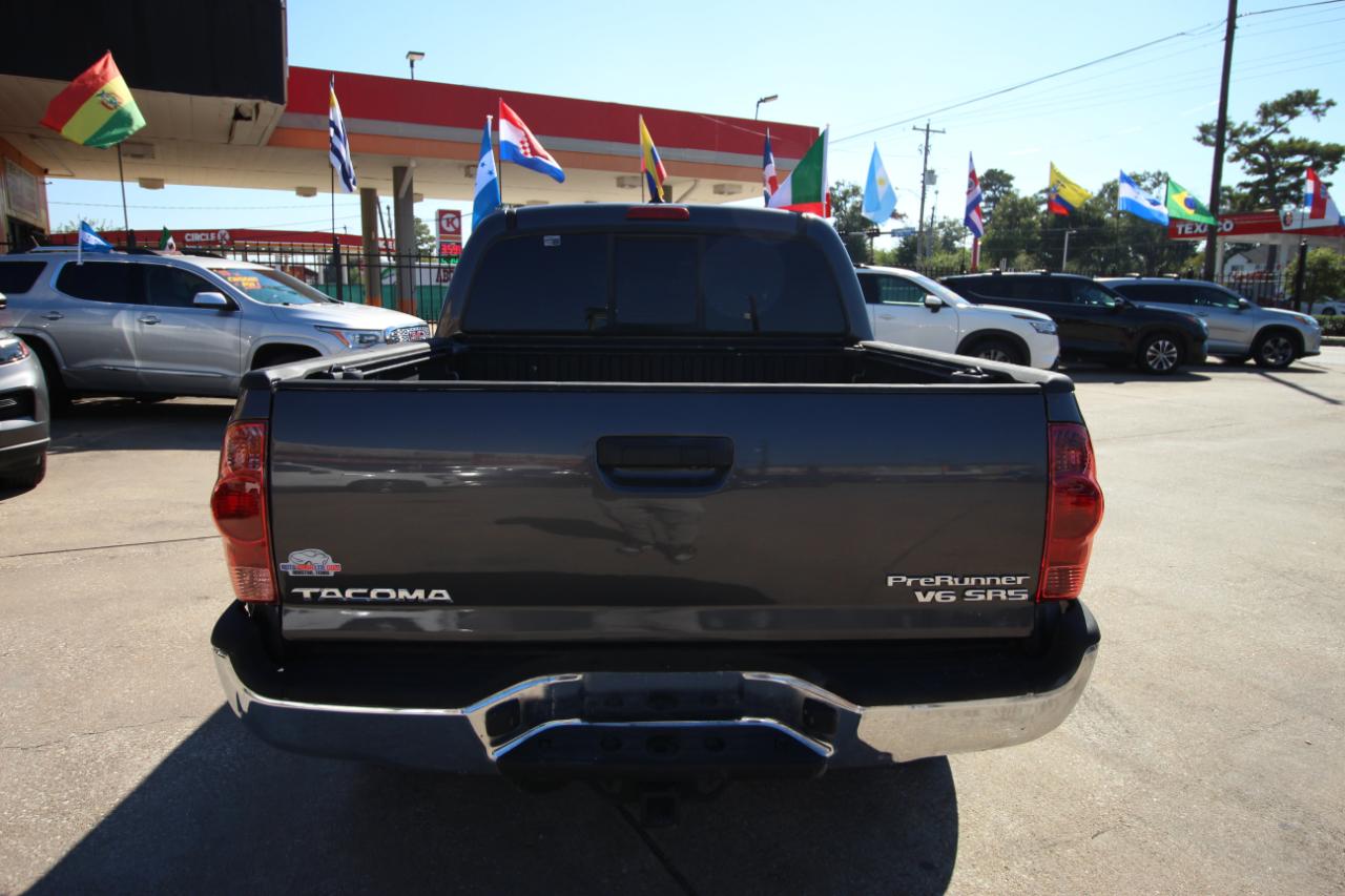 Toyota Tacoma PreRunner Double Cab V6 5AT 2WD 2015