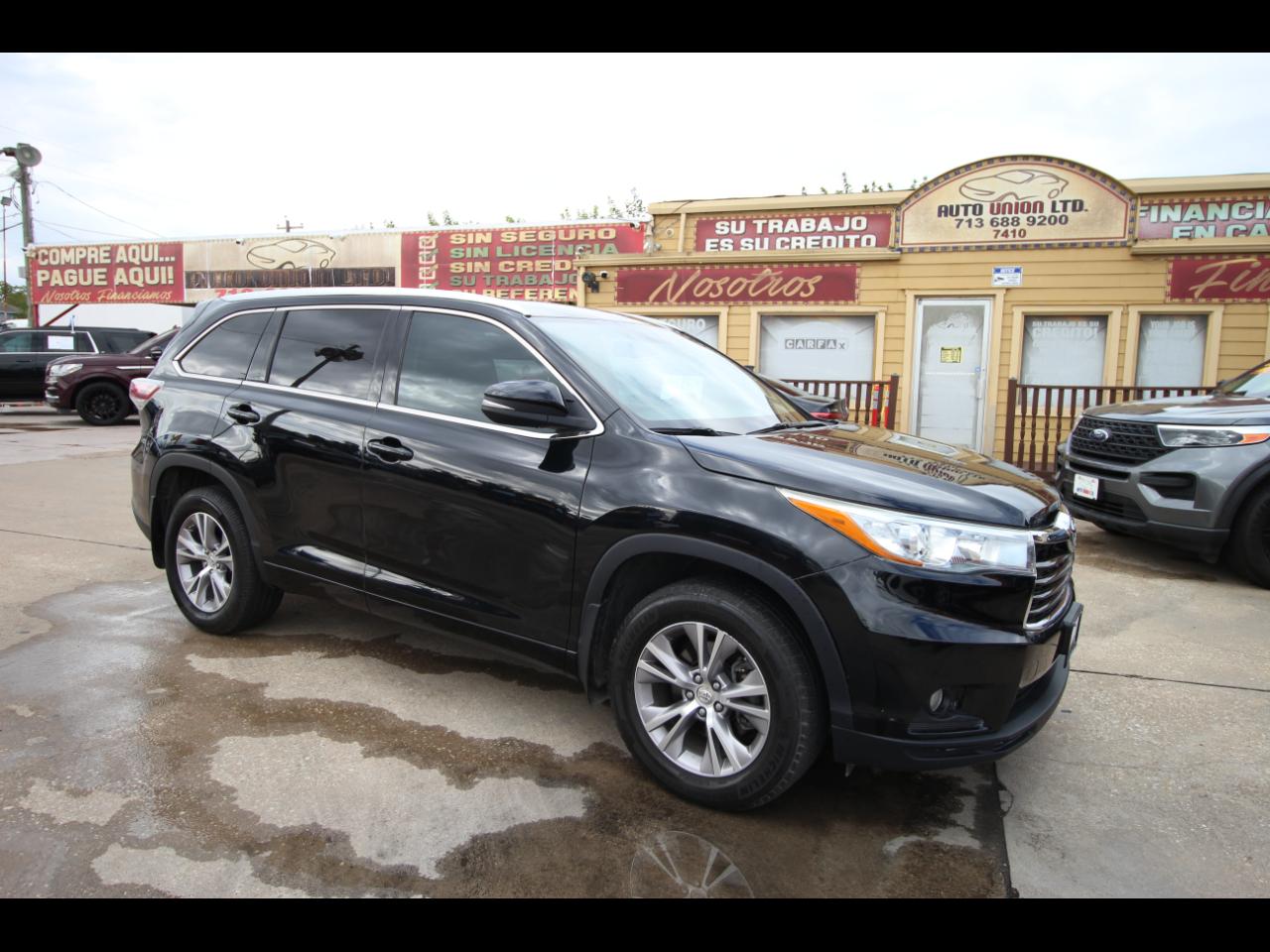 Toyota Highlander XLE FWD V6 2015