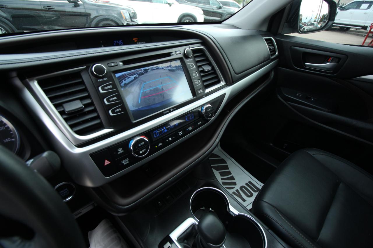 Toyota Highlander XLE FWD V6 2015