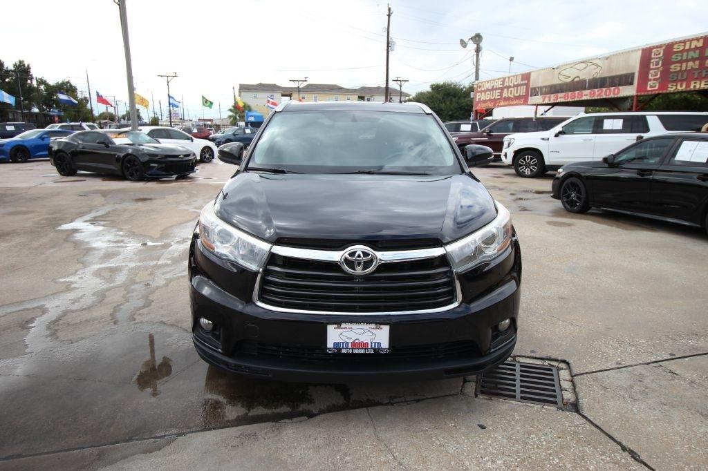 Toyota Highlander XLE FWD V6 2015