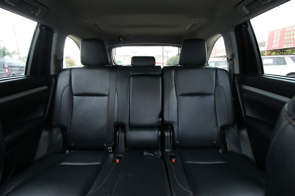 Toyota Highlander XLE FWD V6 2015