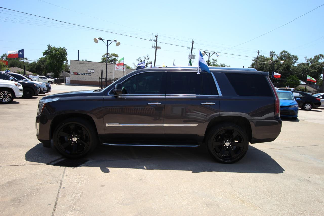 Cadillac Escalade Luxury 4WD 2016