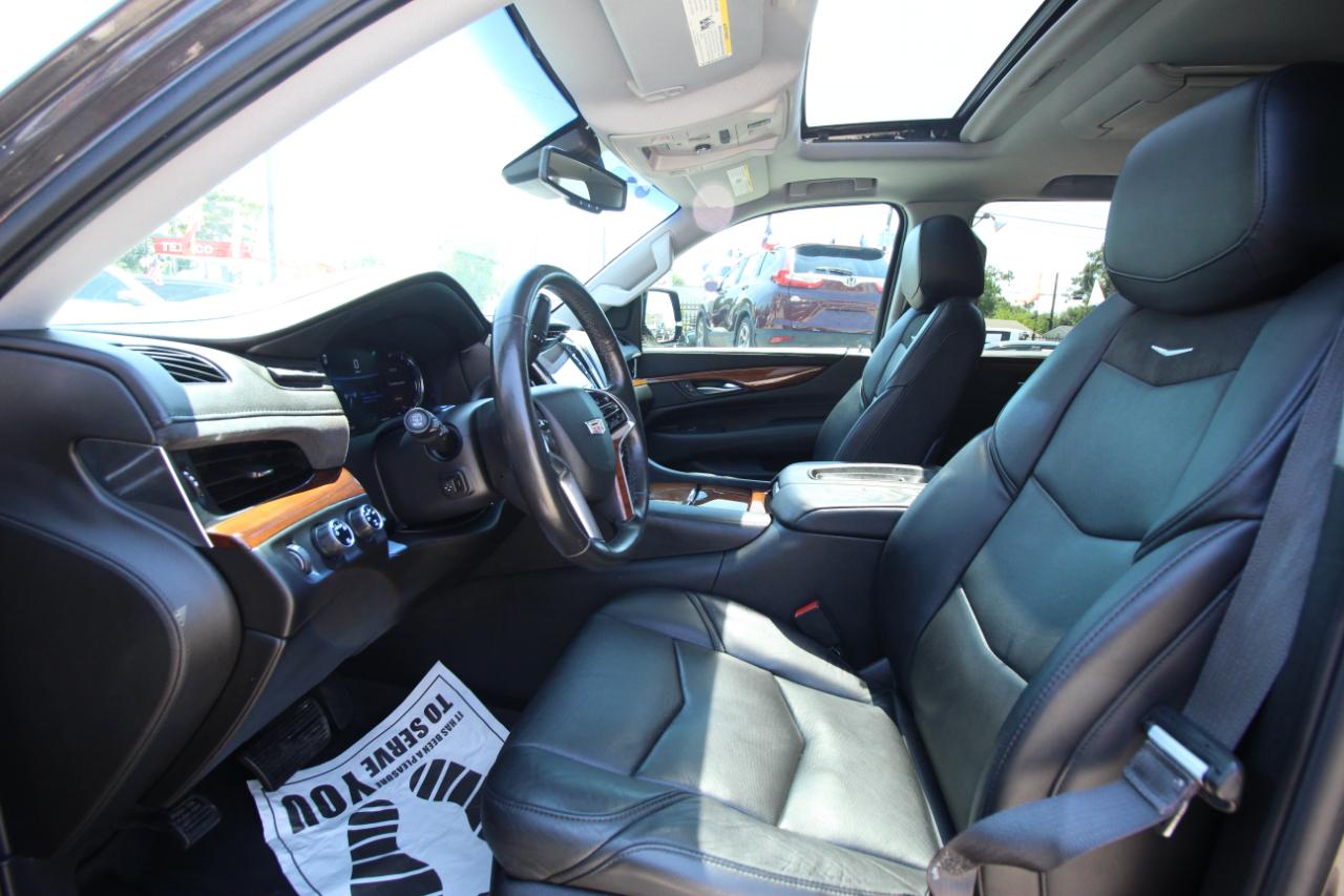 Cadillac Escalade Luxury 4WD 2016
