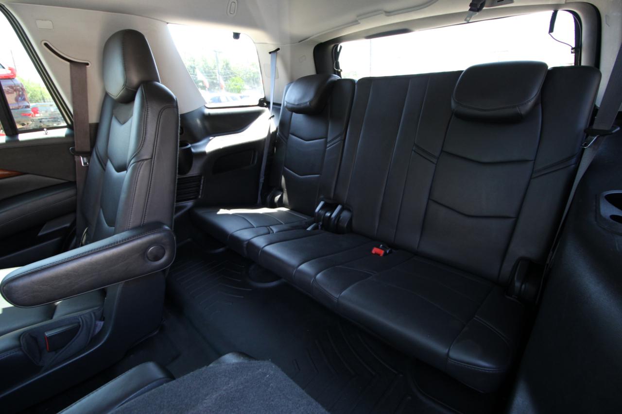Cadillac Escalade Luxury 4WD 2016