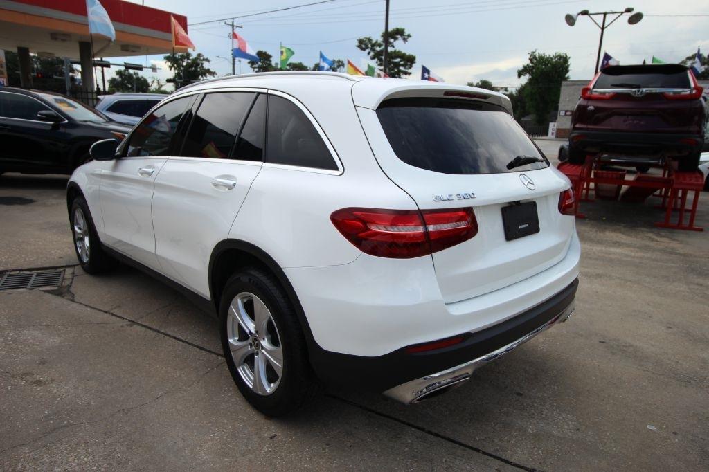 Mercedes-Benz GLC-Class GLC300 2018
