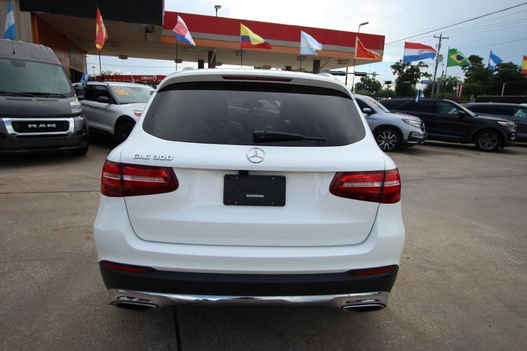 Mercedes-Benz GLC-Class GLC300 2018