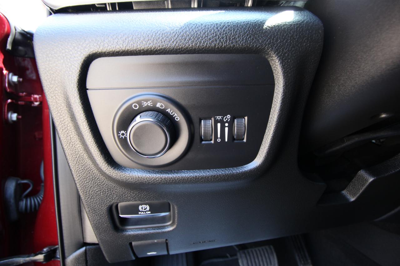 Jeep Grand Cherokee L Laredo 4WD 2025