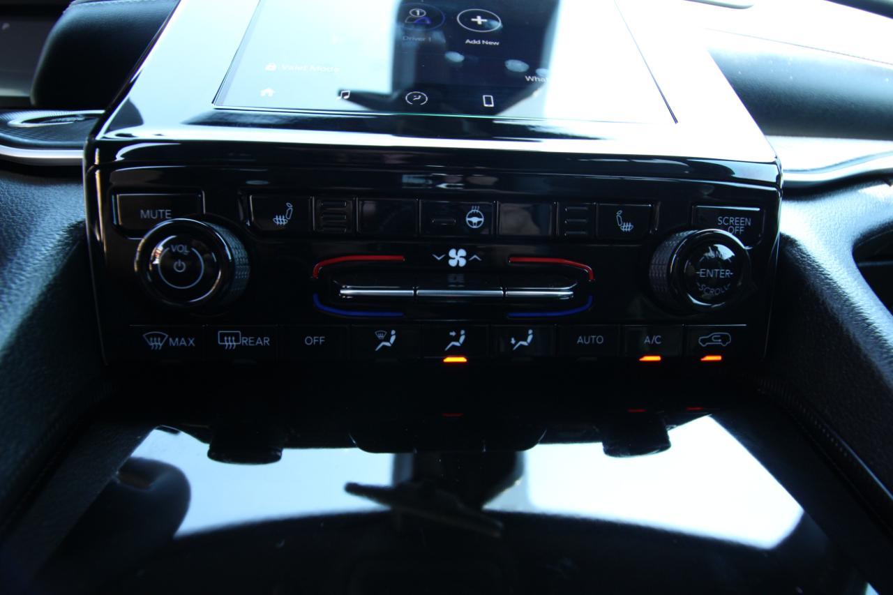 Jeep Grand Cherokee L Laredo 4WD 2025