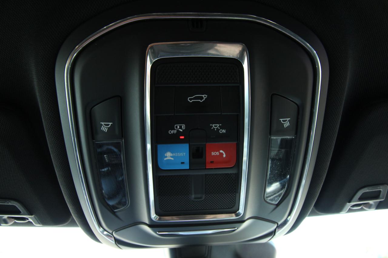 Jeep Grand Cherokee L Laredo 4WD 2025
