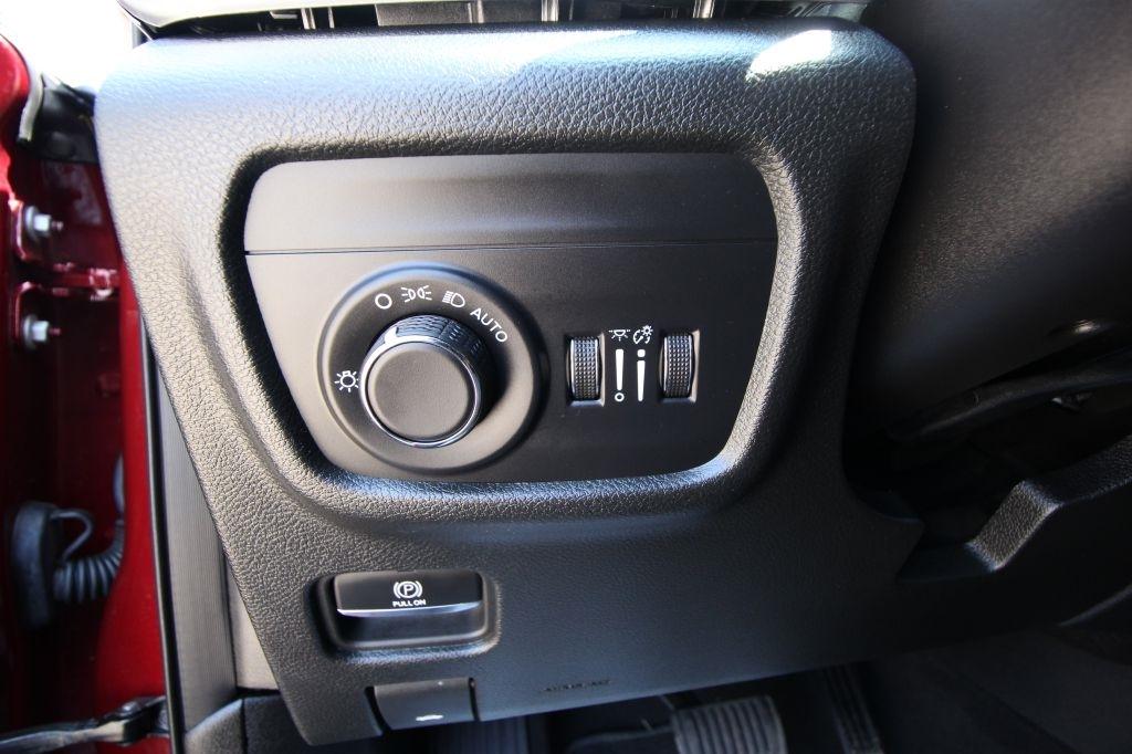 Jeep Grand Cherokee L Laredo 4WD 2025