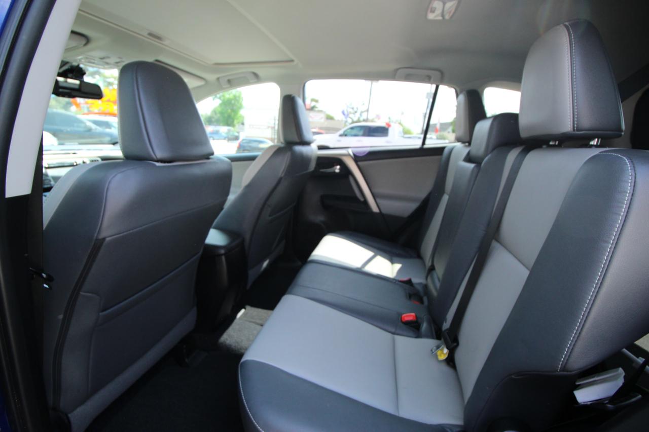 Toyota RAV4 Limited FWD 2014