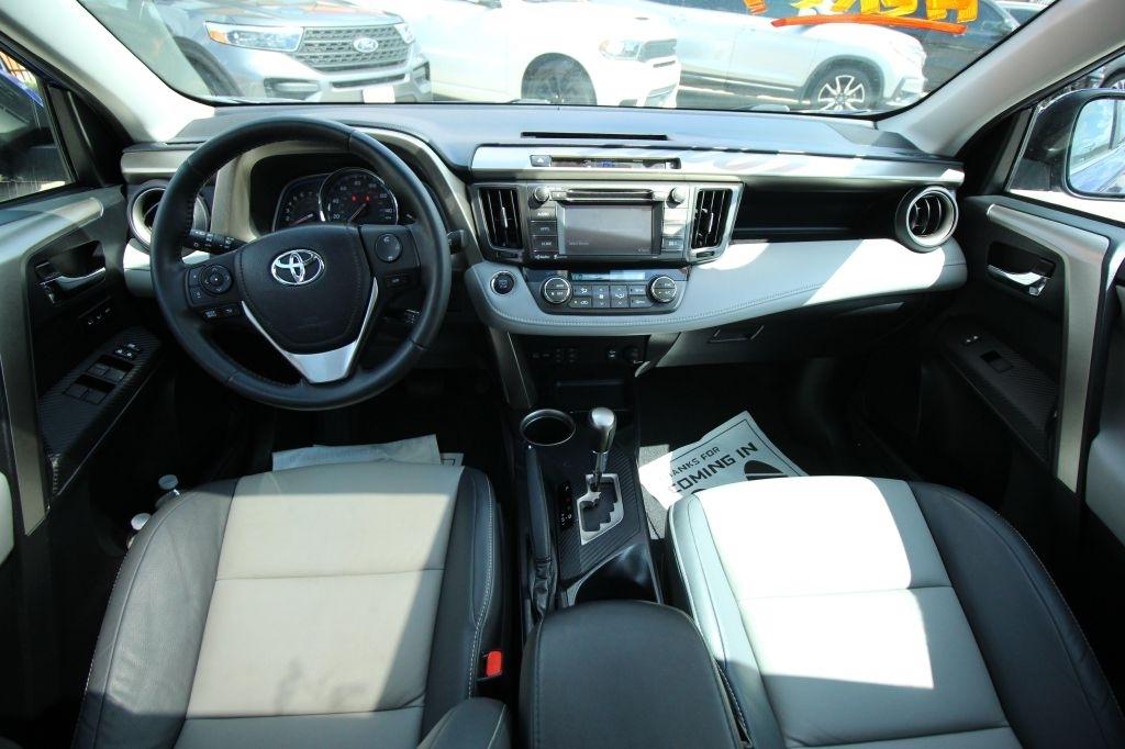 Toyota RAV4 Limited FWD 2014