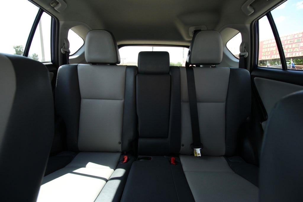Toyota RAV4 Limited FWD 2014