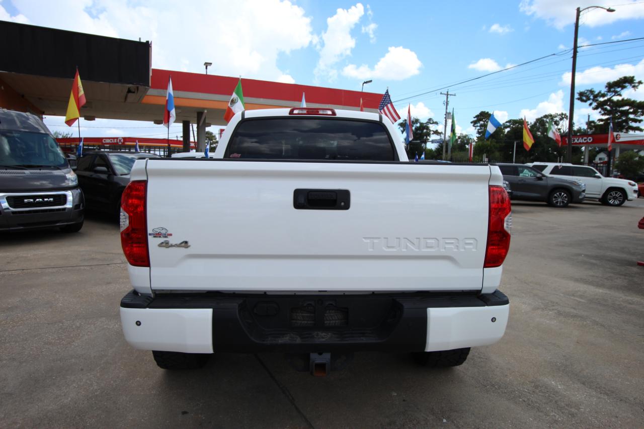 Toyota Tundra Platinum CrewMax 5.7L FFV 4WD 2017