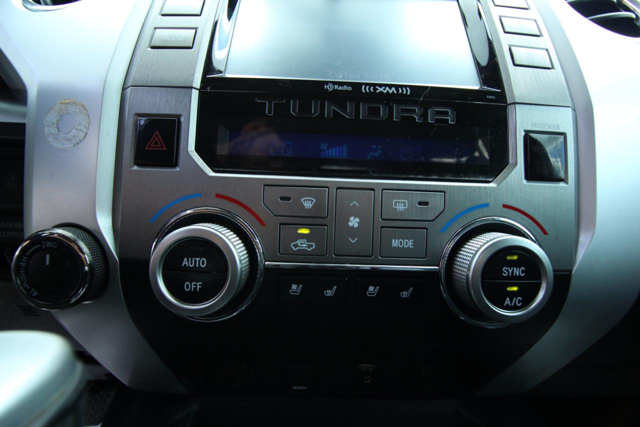 Toyota Tundra Platinum CrewMax 5.7L FFV 4WD 2017