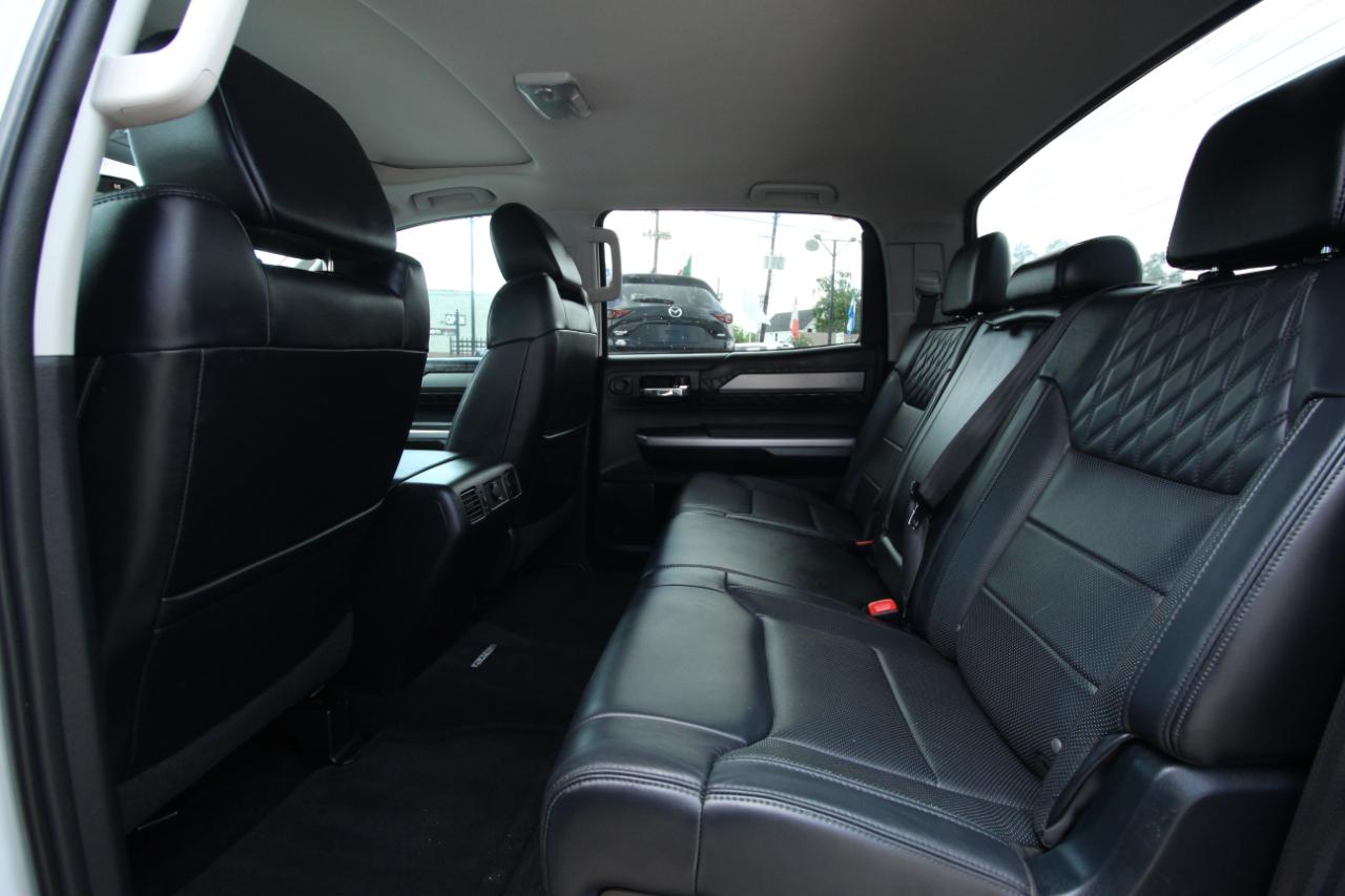 Toyota Tundra Platinum CrewMax 5.7L FFV 4WD 2017