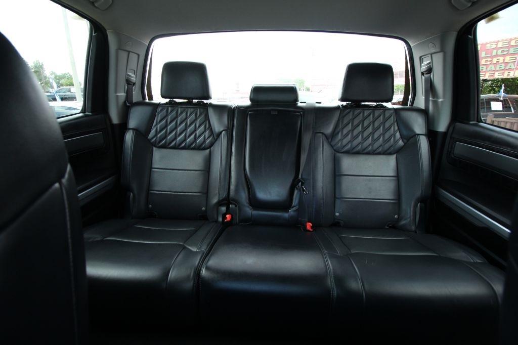 Toyota Tundra Platinum CrewMax 5.7L FFV 4WD 2017