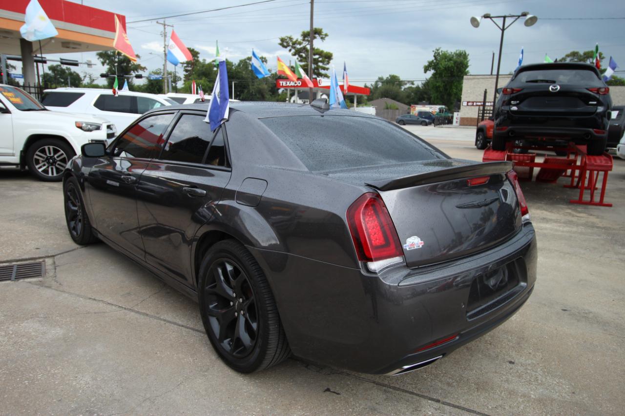 Chrysler 300 Touring L 2022