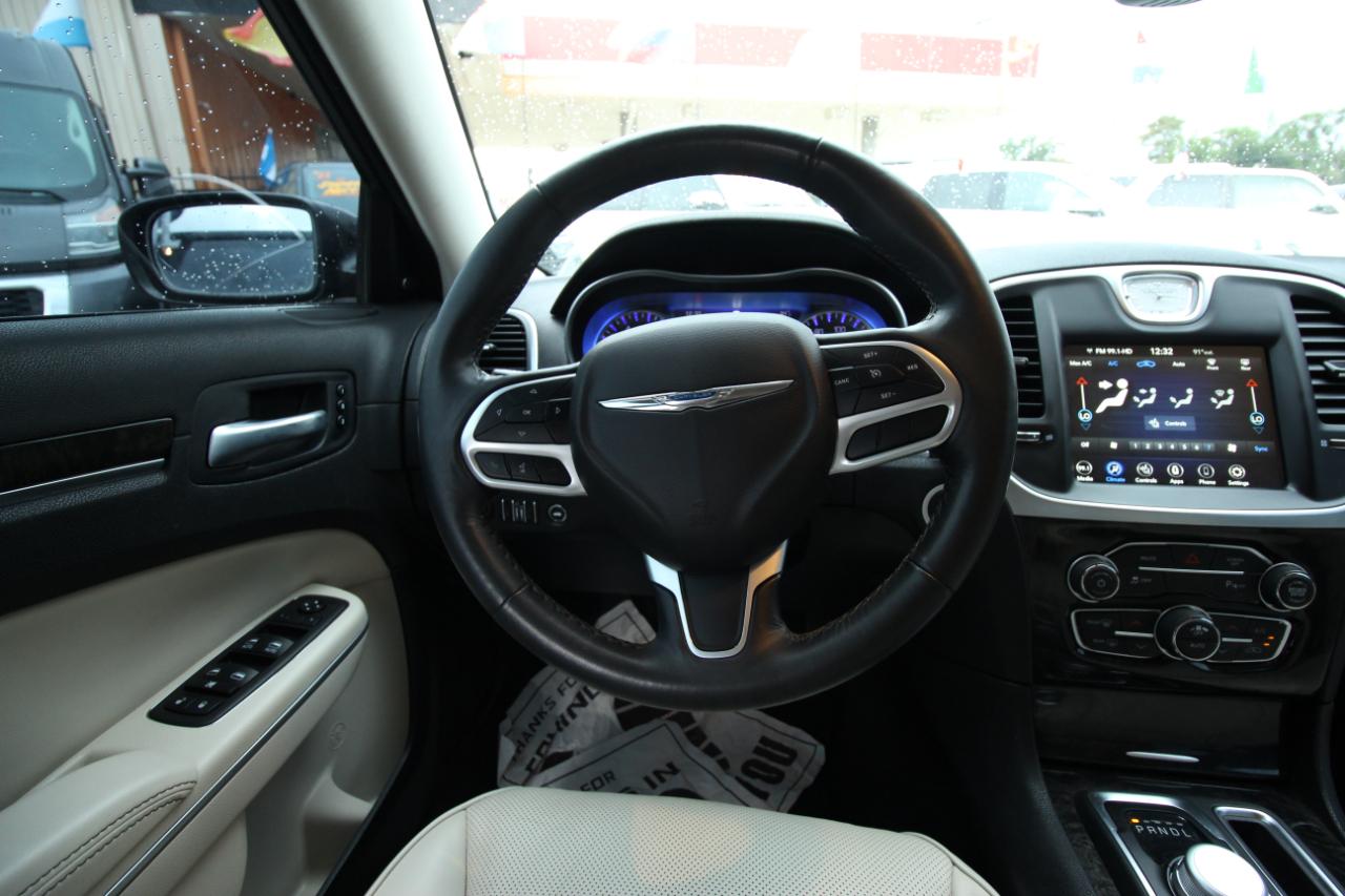 Chrysler 300 Touring L 2022