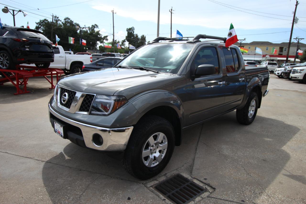 Nissan Frontier LE Crew Cab 4WD 2008