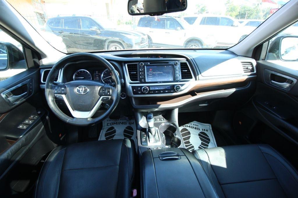 Toyota Highlander Limited AWD V6 2015