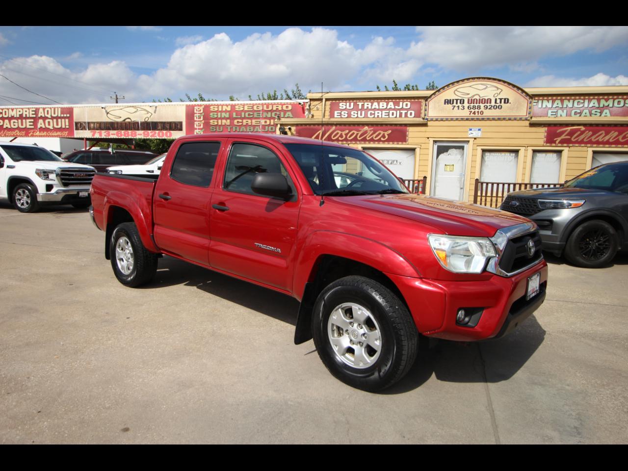 Toyota Tacoma PreRunner Double Cab V6 5AT 2WD 2015