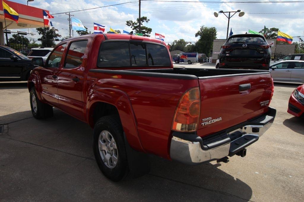 Toyota Tacoma PreRunner Double Cab V6 5AT 2WD 2015