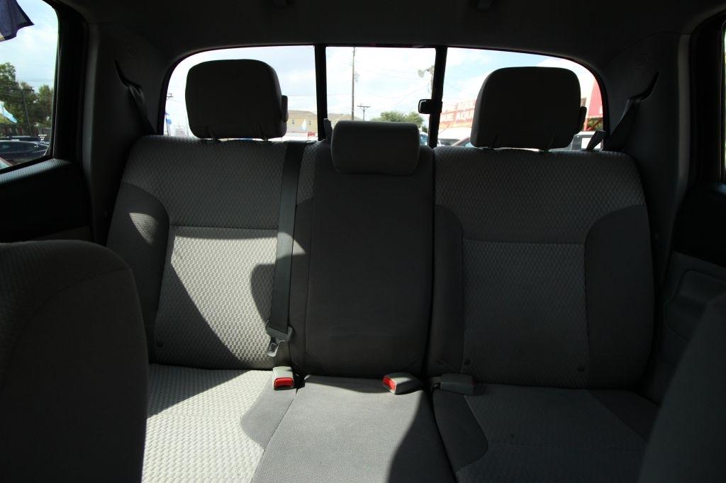 Toyota Tacoma PreRunner Double Cab V6 5AT 2WD 2015