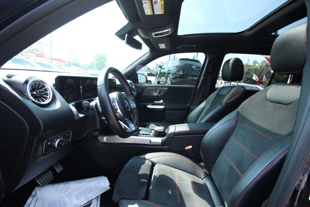 Mercedes-Benz GLB-Class GLB 250 2023