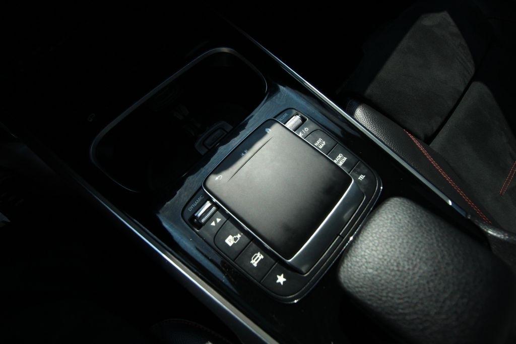 Mercedes-Benz GLB-Class GLB 250 2023