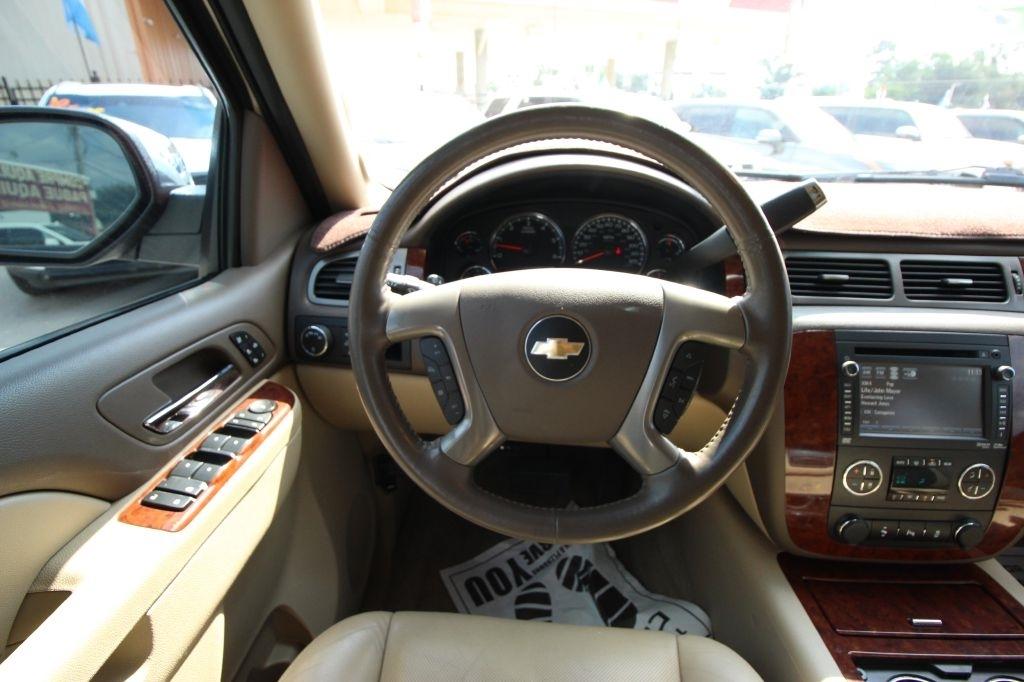 Chevrolet Suburban LTZ 1500 2WD 2014