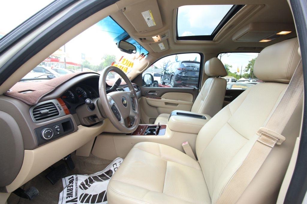 Chevrolet Suburban LTZ 1500 2WD 2014