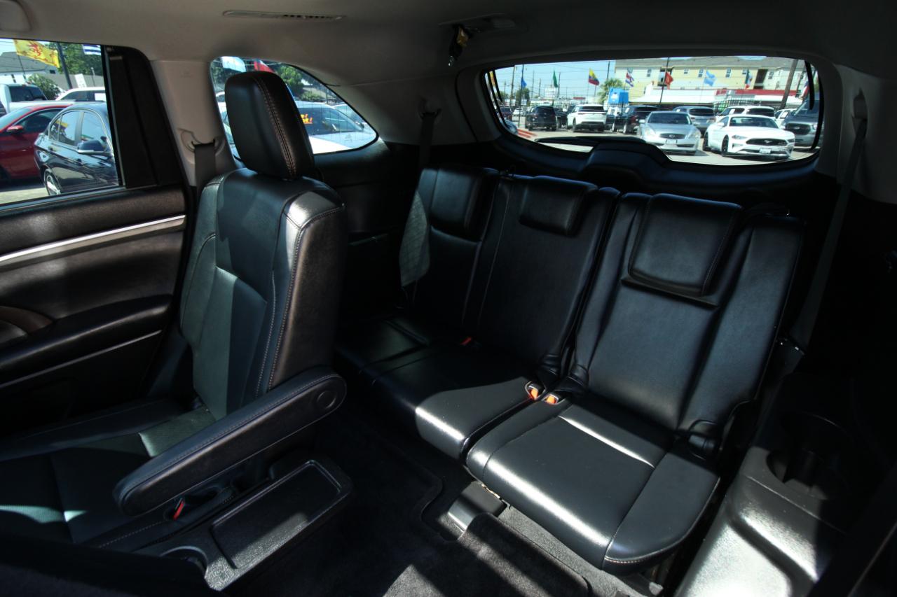 Toyota Highlander Limited FWD V6 2017