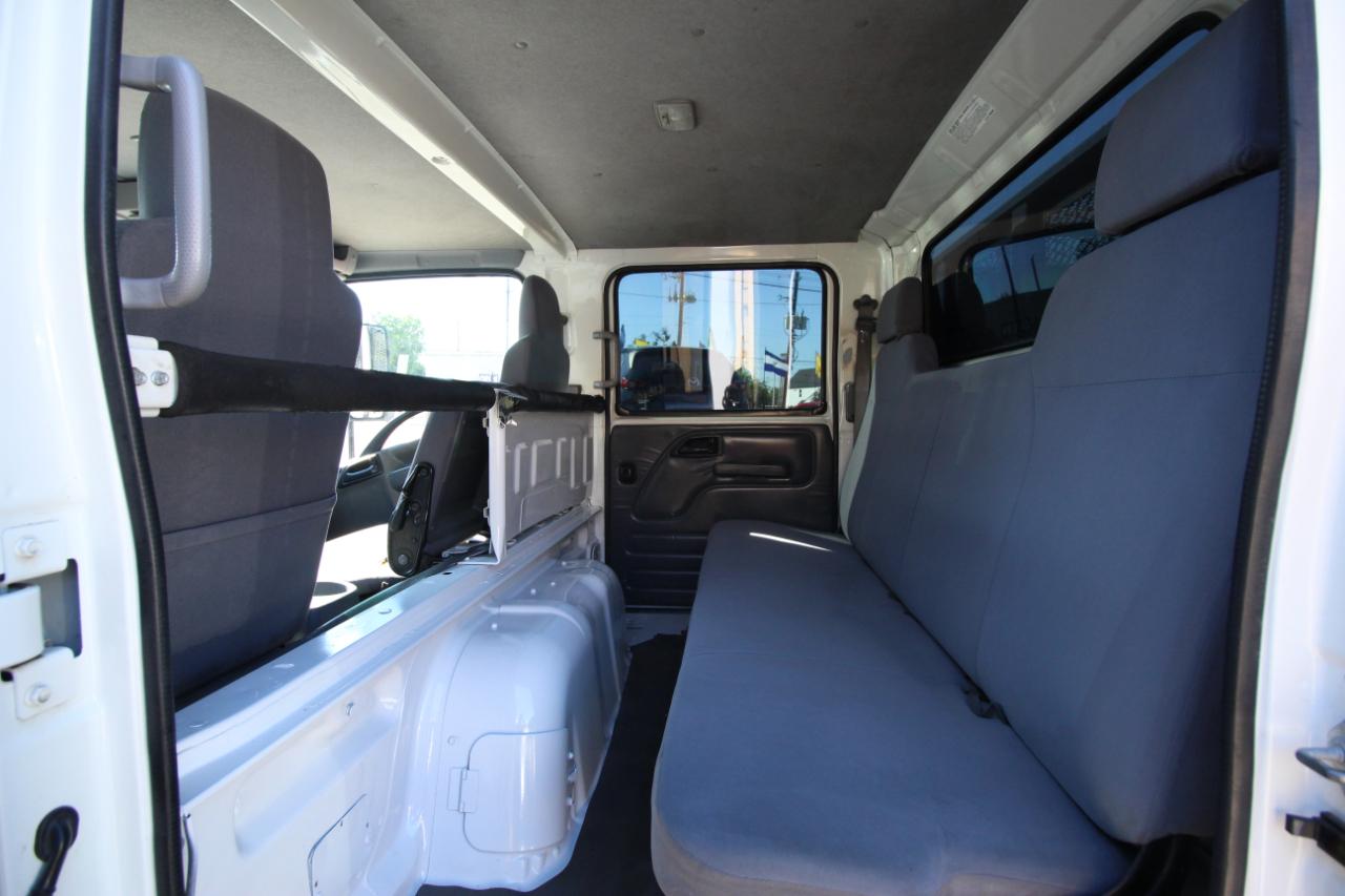 Isuzu NPR  2017